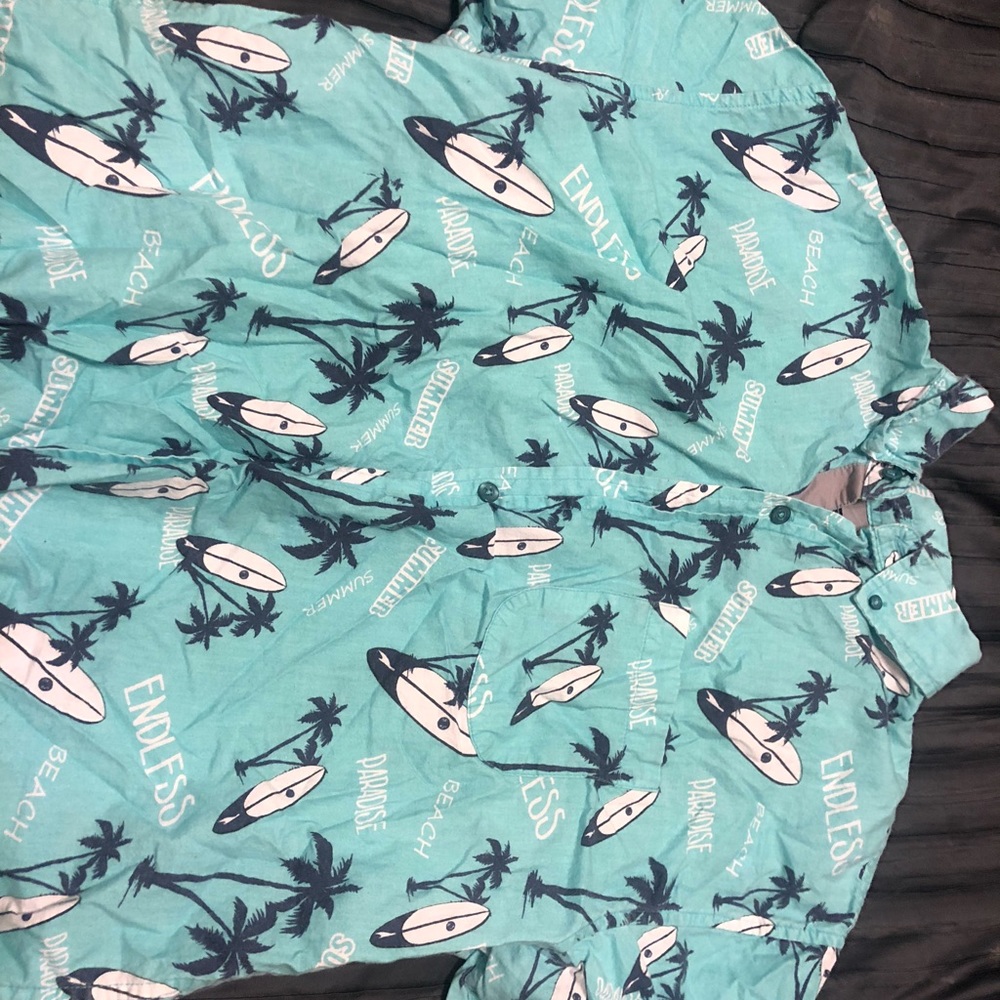 Short sleeve button down